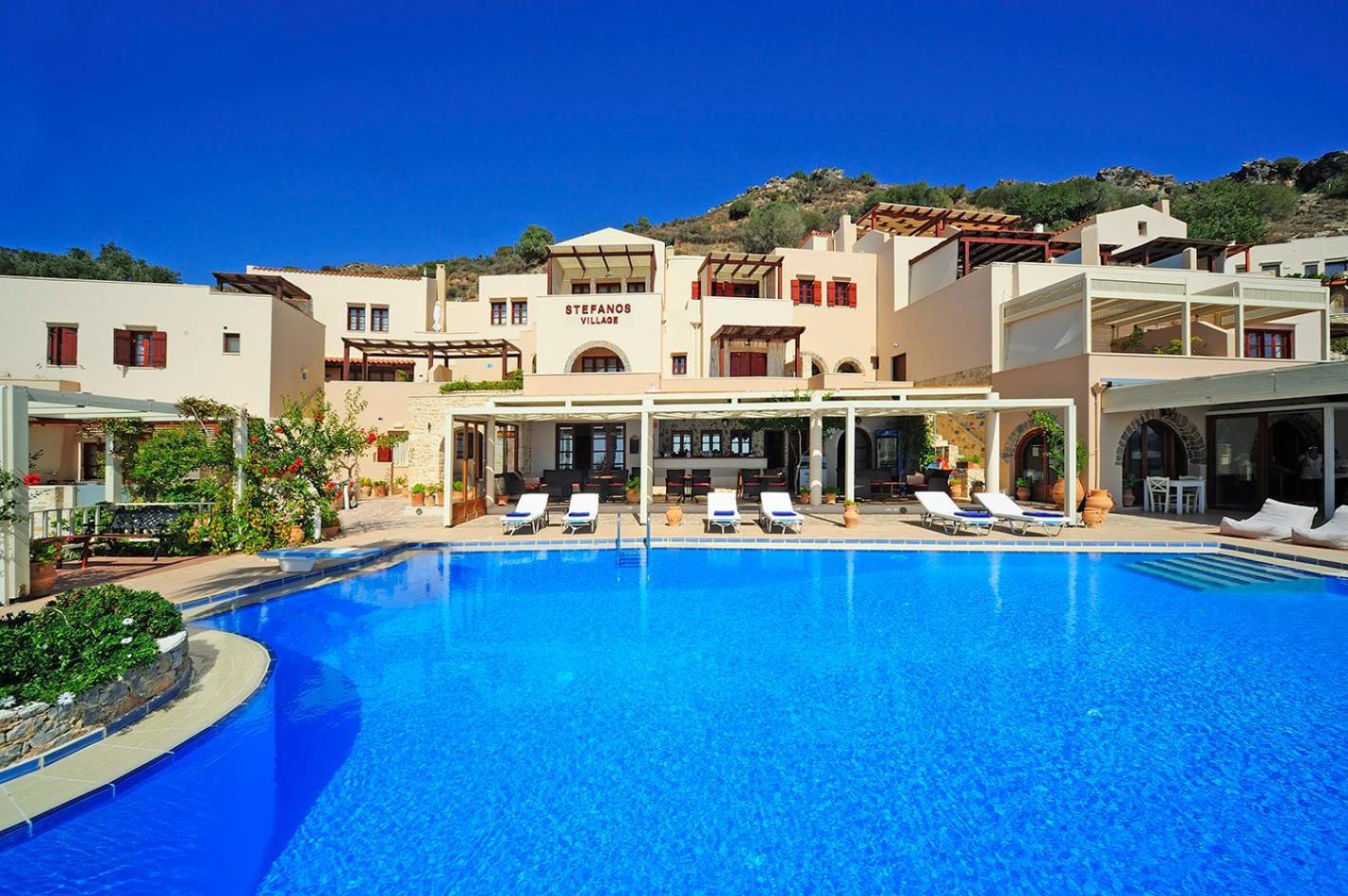 Stefanos Village Hotel Mírthios Zewnętrze zdjęcie